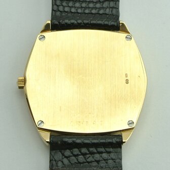 Jaeger-LeCoultre 5000 ultra thin 18k yellow gold case