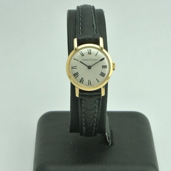 Jaeger-LeCoultre 18k gold case ref 1689