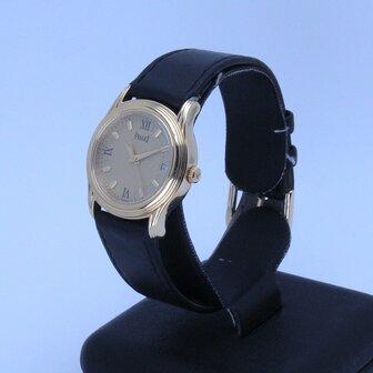 Piaget Polo 18k yellow gold ref. 22001 M 501 D