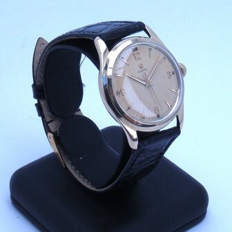 Omega Classic Vintage 14k gold case ref 4683