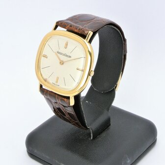 Jaeger-LeCoultre 9100 18k gold case ref 9100