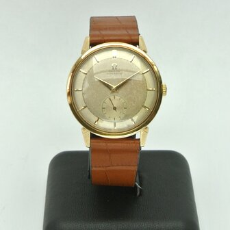 Omega Bumper Automatic Bumper 14k gold case ref 2709