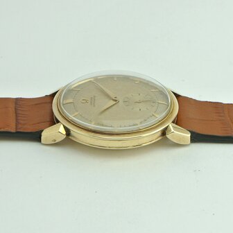 Omega Bumper Automatic Bumper 14k gold case ref 2709