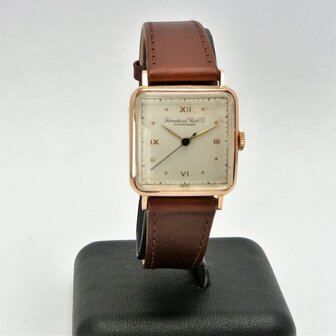 IWC Vintage Square 18k rose gold case ref 3085