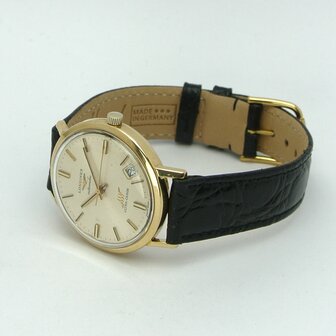 Longines Ultra Chron Automatic 18k yellow gold case