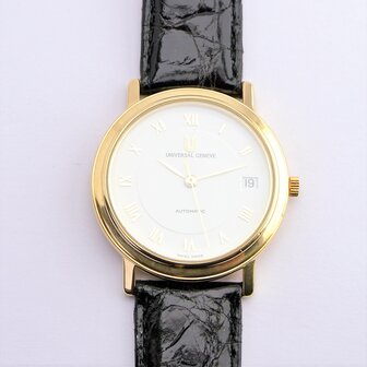 Universal Gen&egrave;ve Automatic 18k yellow gold case