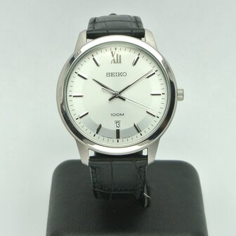 Seiko Neo Classic SUR035