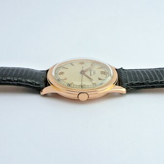 Ebel Classic Automatic 18k rose gold case