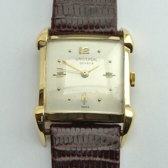 Universal Gen&egrave;ve Vintage 18k gold case ref 10625