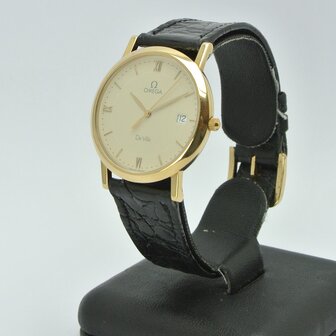 Omega De Ville 18k gold case ref 196.2430