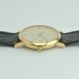 Omega De Ville 18k gold case ref 196.2430