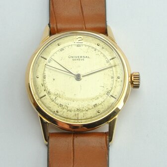 Universal Gen&egrave;ve Vintage 18k gold case ref. 10410