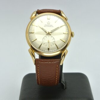 Omega Automatic 18k gold case ref 11650 344