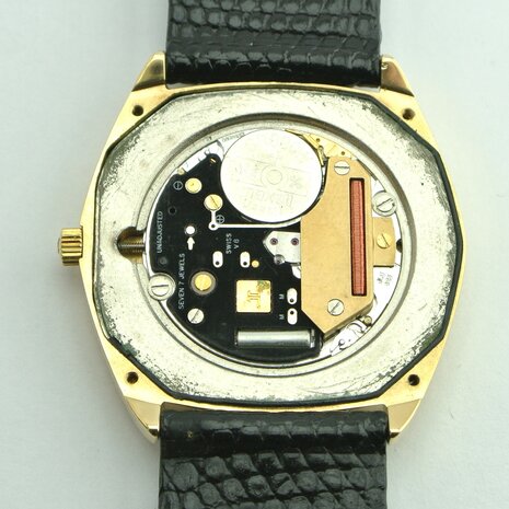 Jaeger-LeCoultre 5000 ultra thin 18k yellow gold case