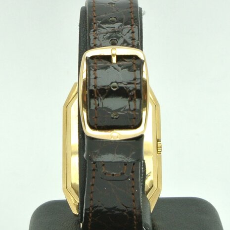 Omega Constellation 18k gold case ref 153.0035