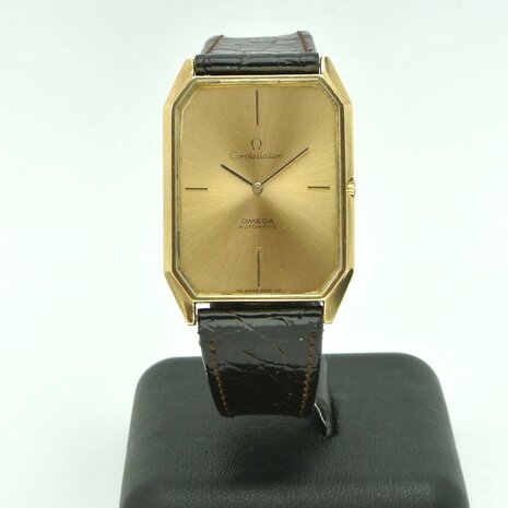 Omega Constellation 18k gold case ref 153.0035