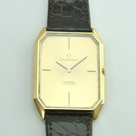 Omega Constellation 18k gold case ref 153.0035