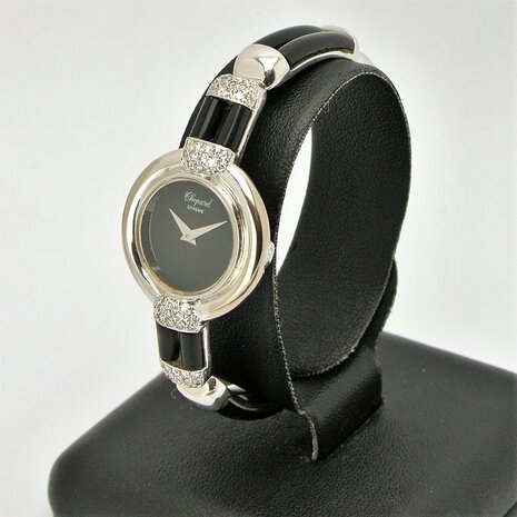 Chopard Genève 18k white gold with onyx and diamond ref 93547