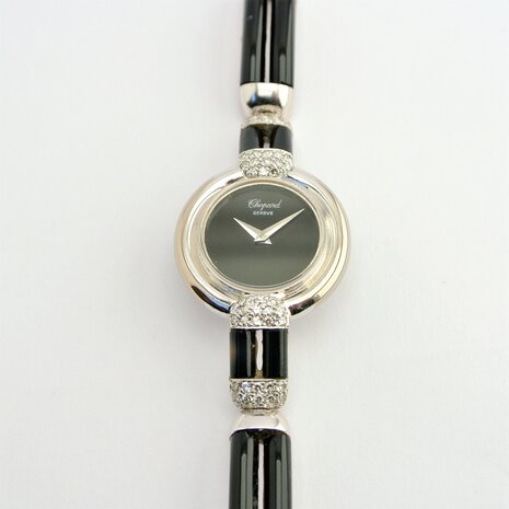 Chopard Genève 18k white gold with onyx and diamond ref 93547