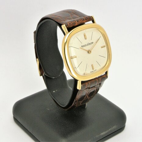 Jaeger-LeCoultre 9100 18k gold case ref 9100