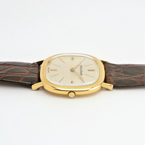 Jaeger-LeCoultre 9100 18k gold case ref 9100