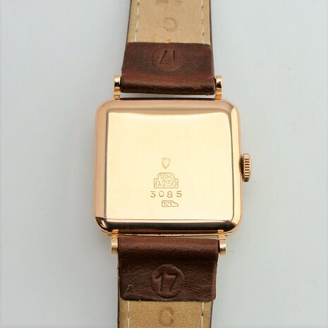 IWC Vintage Square 18k rose gold case ref 3085