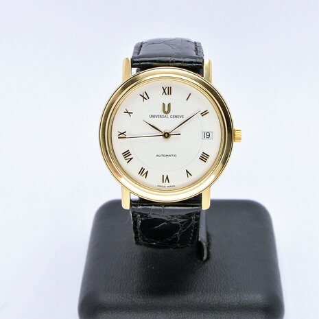 Universal Genève Automatic 18k yellow gold case