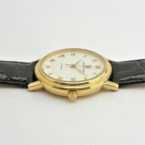 Universal Genève Automatic 18k yellow gold case