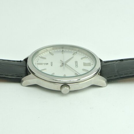 Seiko Neo Classic SUR035