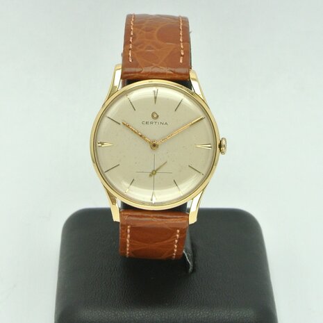 Certina Vintage cal 23-20 18k yellow gold case