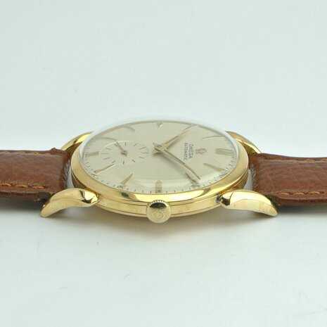 Omega Automatic 18k gold case ref 11650 344