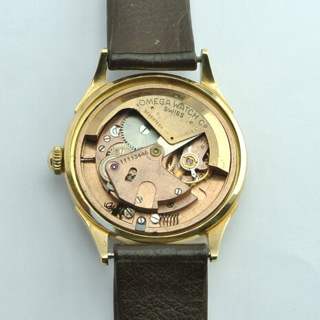 Omega Bumper Automatic Bumper 18k yellow gold case | ref 2421